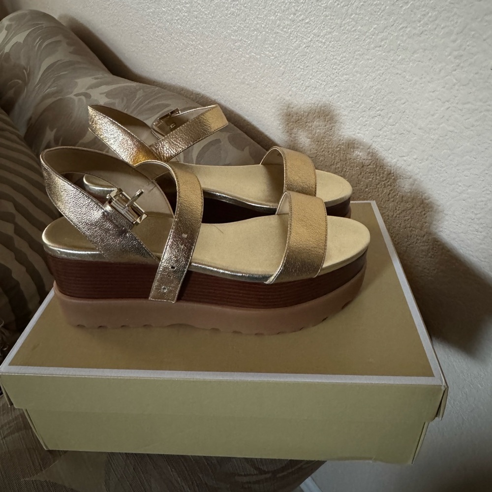 Michael Kors Metallic Gold Sandals